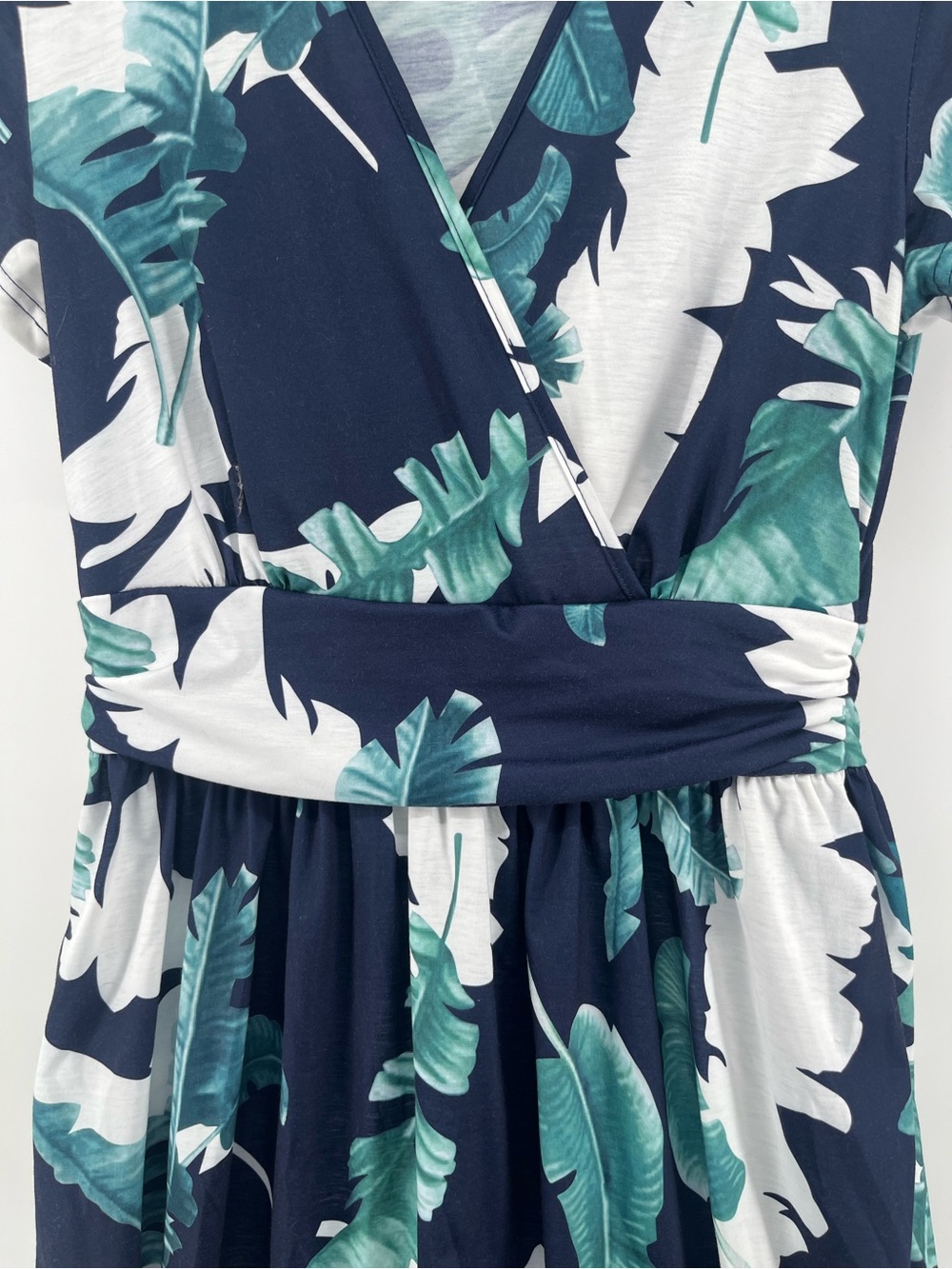 Tropical Palm Leaf Maxi Dress Medium Navy Blue White Resort Vacation Pockets - Picture 4 of 8